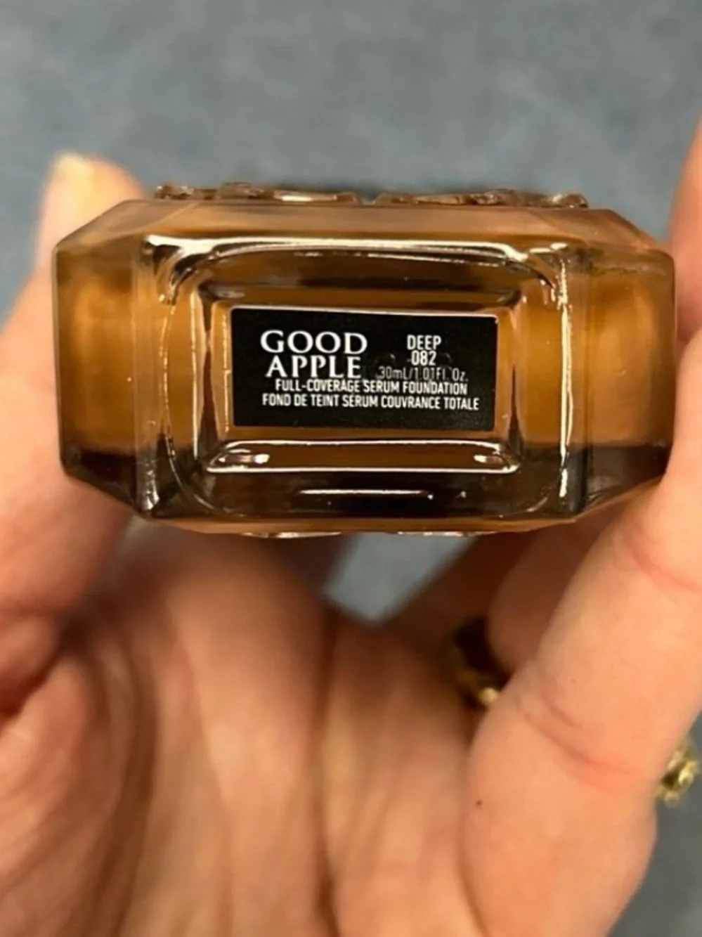 KVD- Good Apple Foundation / Deep 082